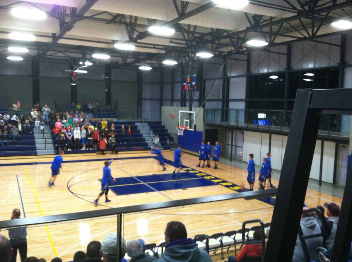 jeje66's tweet photo. Brand new gym in Cascade, and, man, is it nice. http://t.co/pk8Jf2fQyI