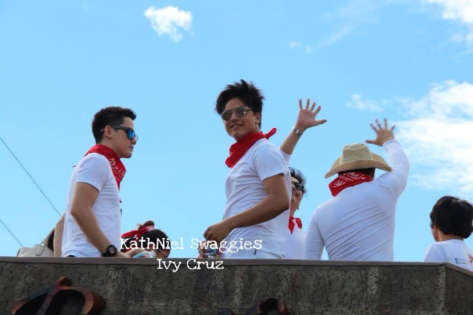 AsianTeenKing's tweet photo. “@knswaggies: Hot 😍 @imdanielpadilla #BonficaioAngUnangPangulo http://t.co/N8qHbZjrb7”