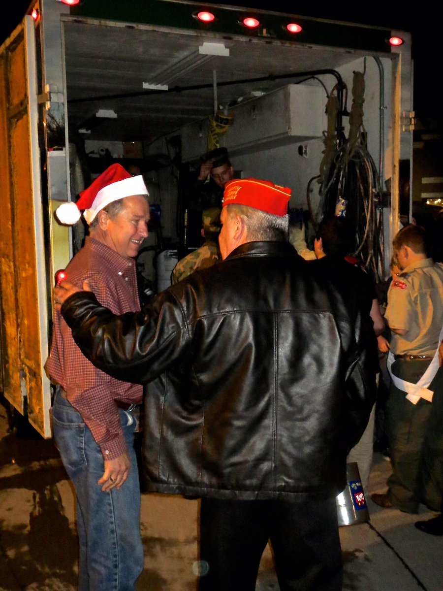 dfwurethane's tweet photo. It was an honor to support and be a part of @USMC's annual @ToysForTots_USA in @CityofRockwall at The Harbor. http://t.co/kwOKcLNb3m