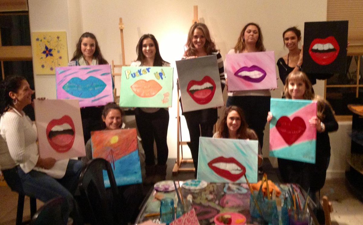 villa_shay's tweet photo. #sayitWpaint #friendsnfun #santafepaints #girlsfun http://t.co/jjHgikaABH