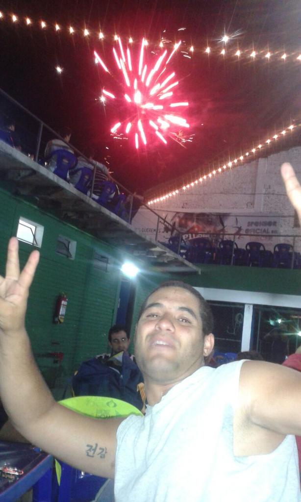 Techotubbies's tweet photo. Muy buen año de fútbol! #cierretubbies #Chau2014 #chaugerar #chaufoco #chaunegro #transganadodepijas http://t.co/FsjG9Qy8Zr