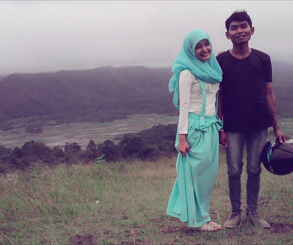 CiJholeq's tweet photo. Simago-mago #SIPIROK Bersama Ayank Jholeq ^_^ http://t.co/Q0dd8y3wgV