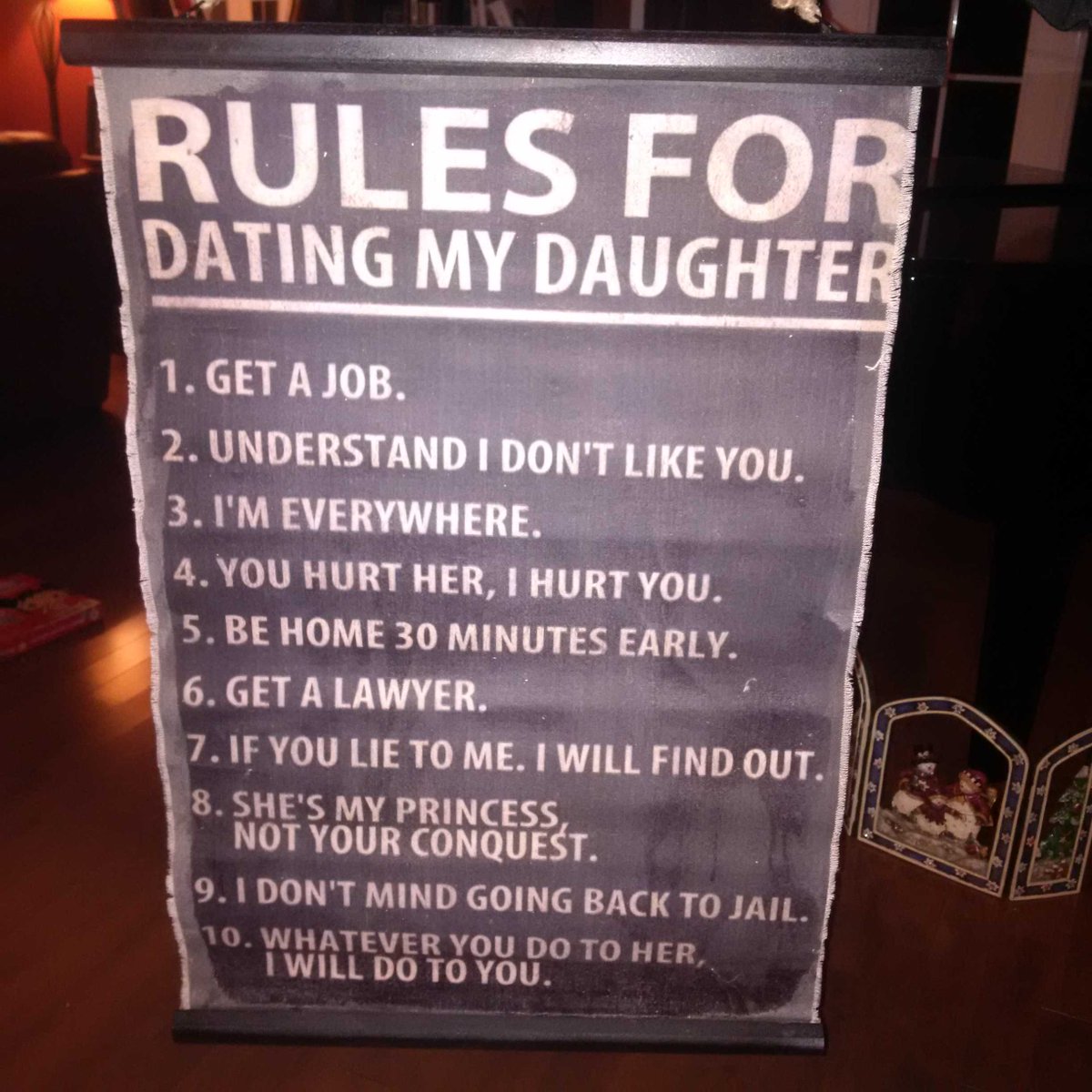 laforest14's tweet photo. Best x-mas gift I ever got!! A must for all dad's to have by their front door!! #keepaneyeopen http://t.co/w1w57UNZUG