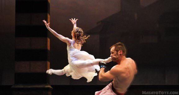llovedancing's tweet image. When ballerinas meet UFC fighters