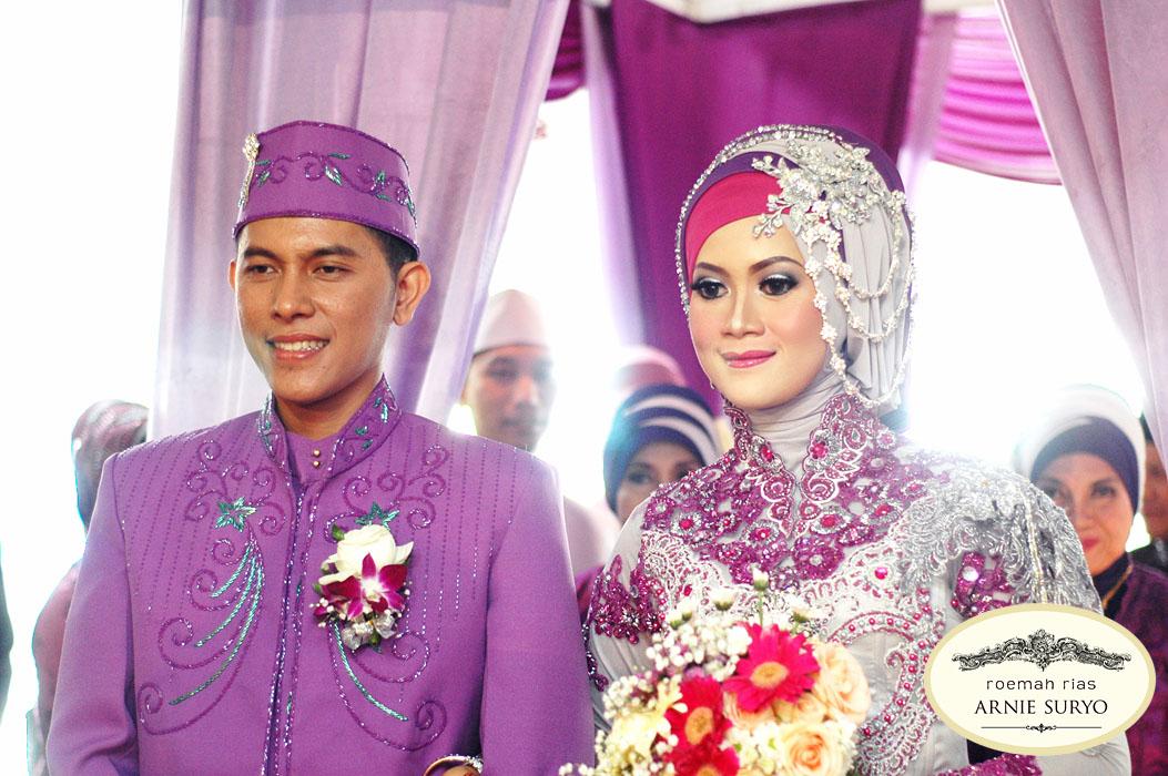 arniesuryo_mua's tweet image. #pengantinmuslim #pengantinhijab annisa &amp;amp; tom by #arniesuryo #roemahriasarniesuryo #muajogja #riaspengantinjogja