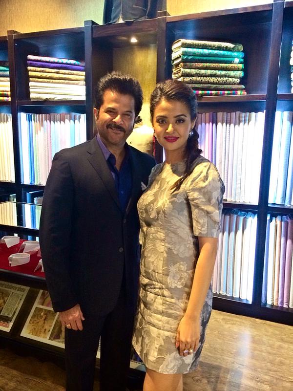 Happy Birthday to dearest Anil Kapoor . Awaiting Welcome Back curiously... 