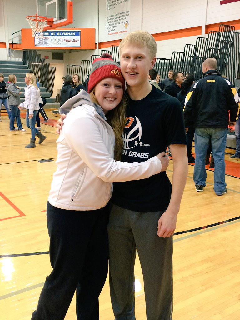 katiejongewaard's tweet photo. Super proud of this guy tonight! #mybroisastud #tookemdown http://t.co/GJvl5oeOuf
