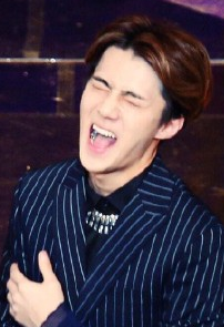 _AeyCYeol's tweet photo. เซฮุนดัดฟันแบบนี้ http://t.co/NYUblps2lW