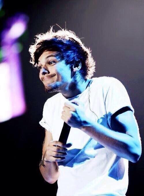 BINCHANLOVER's tweet photo. LOUIS TOMLINSON APPRECIATION TWEET

BECAUSE HE DESERVES TO BE APPRECIATED EVERYDAY
#HappyBirthdayLouis
#WeAreAllLouis http://t.co/jE32EMqfkP