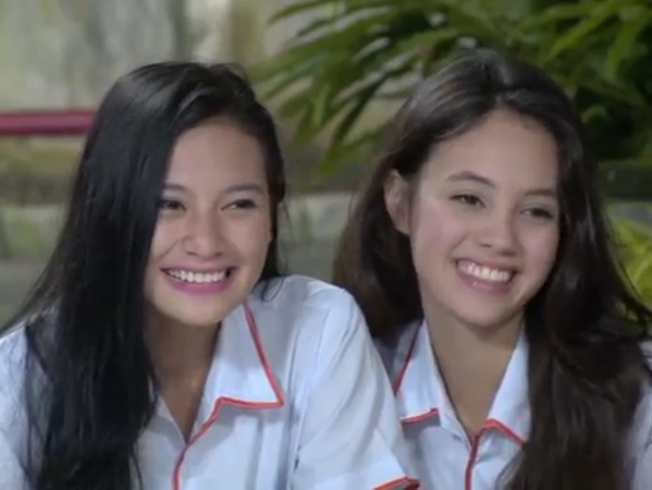 anggika_ofc's tweet photo. "@EkaGitha_R: Ini foto diambil pas Kak @anggika21 sama Kak @IndahpermataS_ main sinetron Putri Duyung bukan? http://t.co/Mpqn5aQD8j"