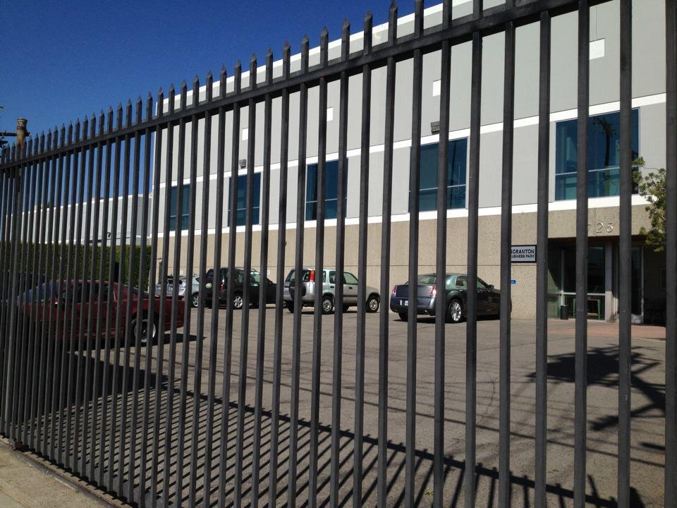levon_travel's tweet photo. #Throwback when I went to the Dunder Mifflin location from The Office. http://t.co/n3A7xAcHOX