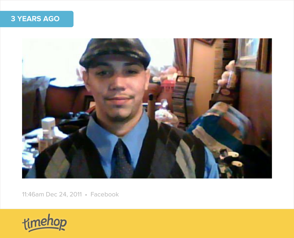 lugojesusa's tweet photo. throwback with my handsome self... http://t.co/on56CaAsNt http://t.co/QsXwH6DRvV