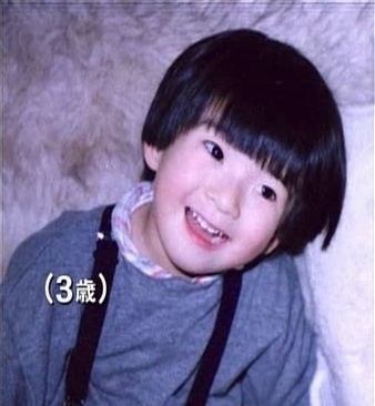 素晴らしい成長。 幼い頃からつり目だったんだね。うちつり目タイプ