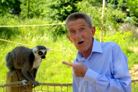 We wish a very happy 70th birthday today to comedy legend, Chuckle Brother Barry Elliott! 
