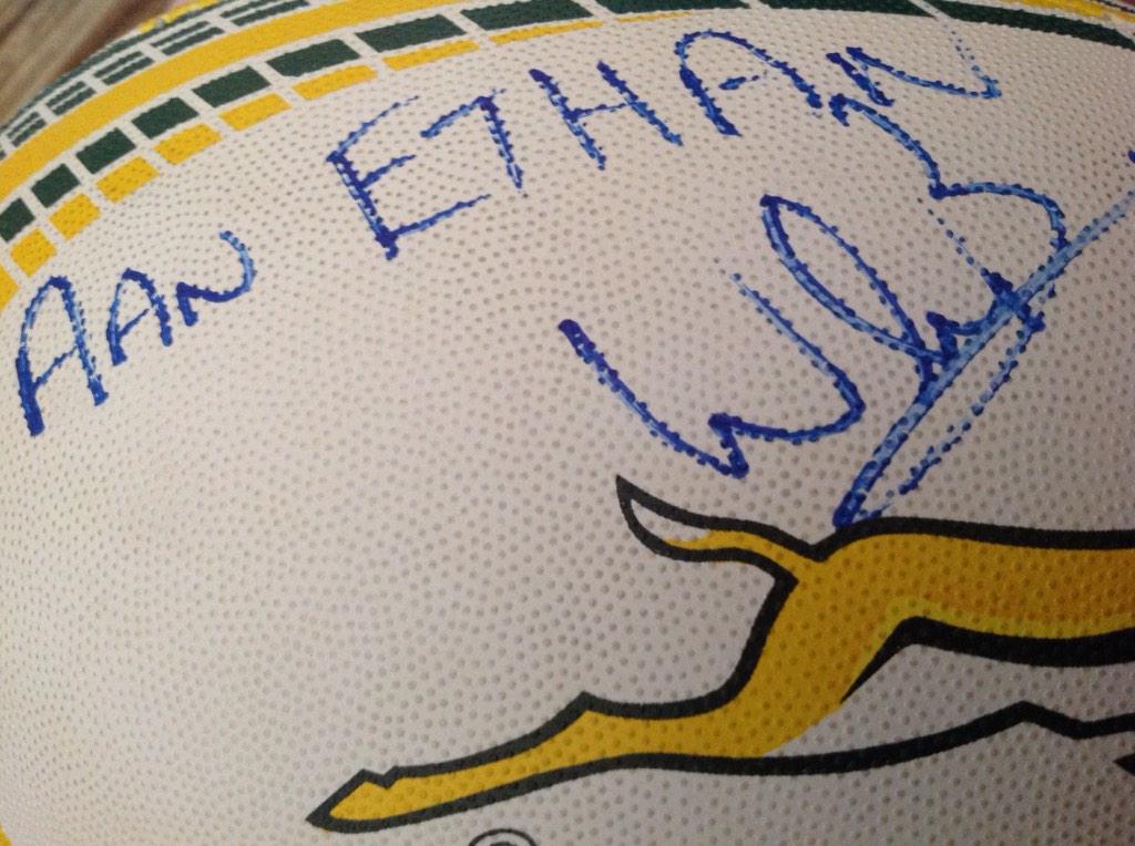 ArvidaLincoln's tweet photo. @wjjleroux thank you so much for making a little boy's Christmas by signing this. (Also thank you Wian for the help) http://t.co/P7h8FQmLRO