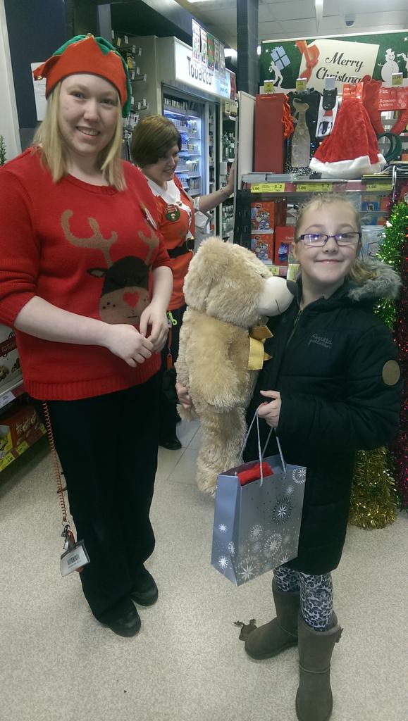 2657Exp's tweet photo. Some of the winners in our Christmas competition Megan was the out right winner http://t.co/poHHWMSlFV