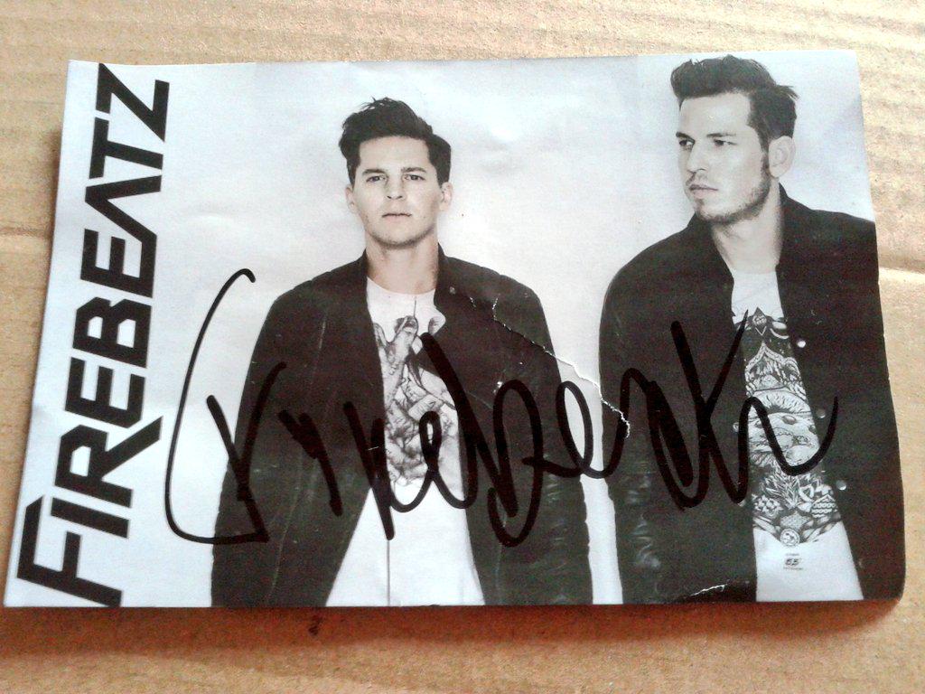 daniele_chiarle's tweet image. Thank you so much @Firebeatz for the night! Awesome dj set #Best #thirdtime #DoTheHelicopter #autograph #Yeahhhhh