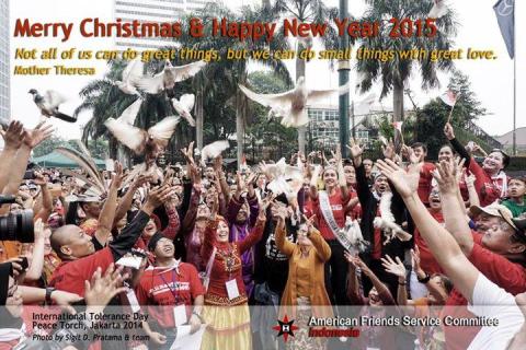 fadjri_aidit's tweet photo. Selamat Natal &amp; Tahun Baru 2015 http://t.co/YP1M9HPKnF