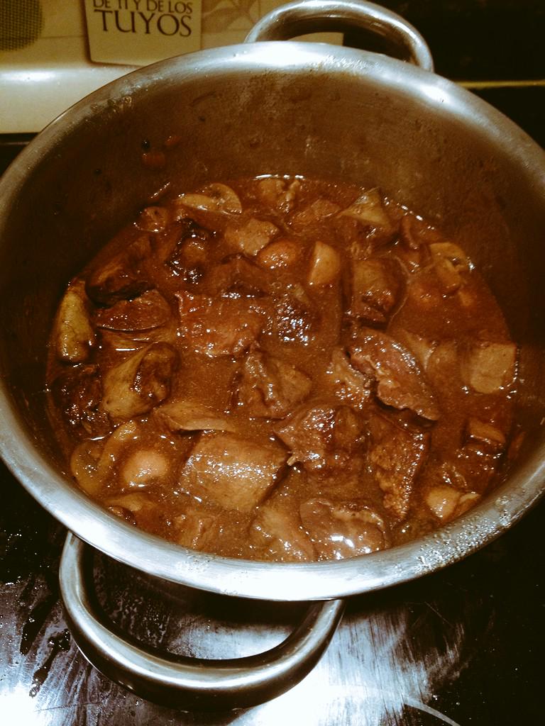 Mfuentesanz's tweet photo. #Interiores #Asadura #Cordero Feliz Navidad Salud Amor y mucho Sofrito para esta Nochebuena @luquechef @trompo1972 😉 http://t.co/LeOu9EkYwo