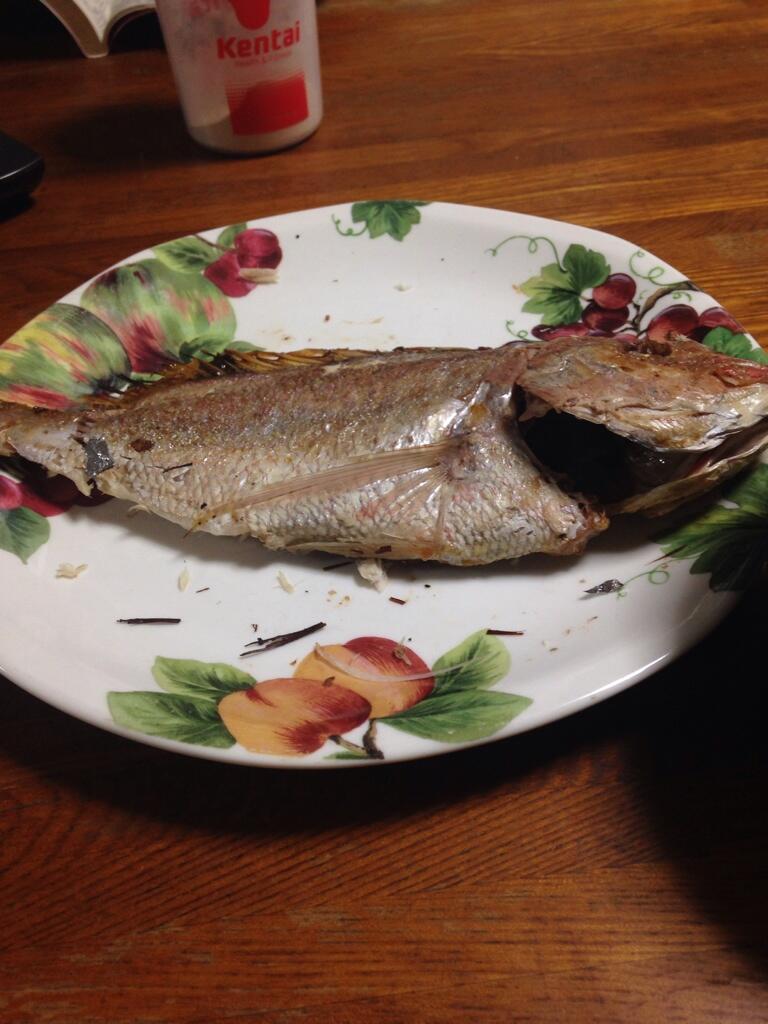 morita_basuke's tweet photo. 夜飯なう。。
クリスマスにこれは悲惨。。 http://t.co/tcmKkVW9MR