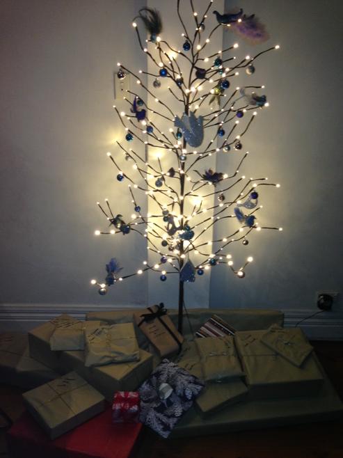 jmtlt's tweet photo. Merry Christmas Eve http://t.co/HlXq0zBAox