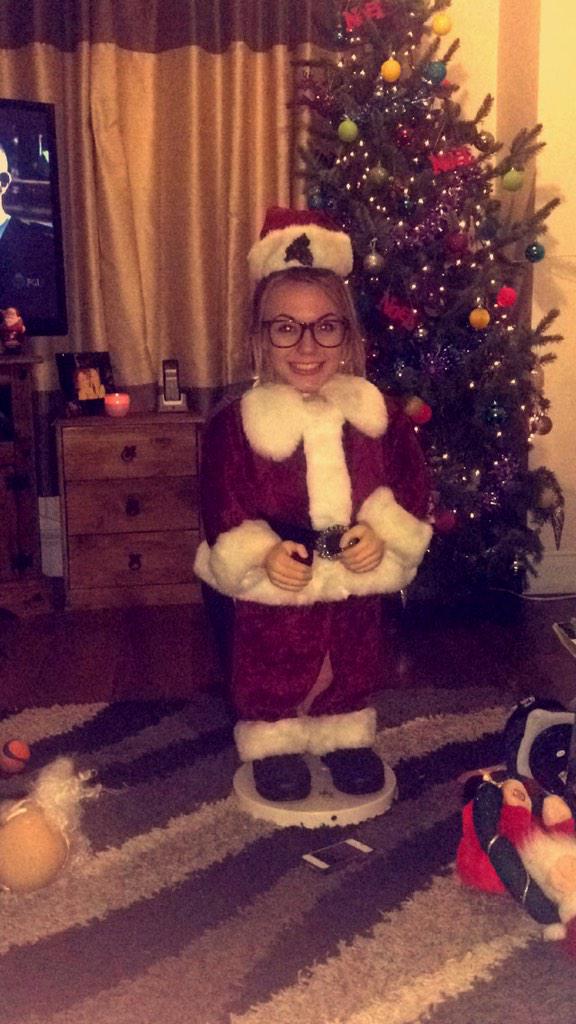 NatalieFitzjohn's tweet image. Merry Christmas from my Special sibling @GemmaFitzjohn 🙈🎅