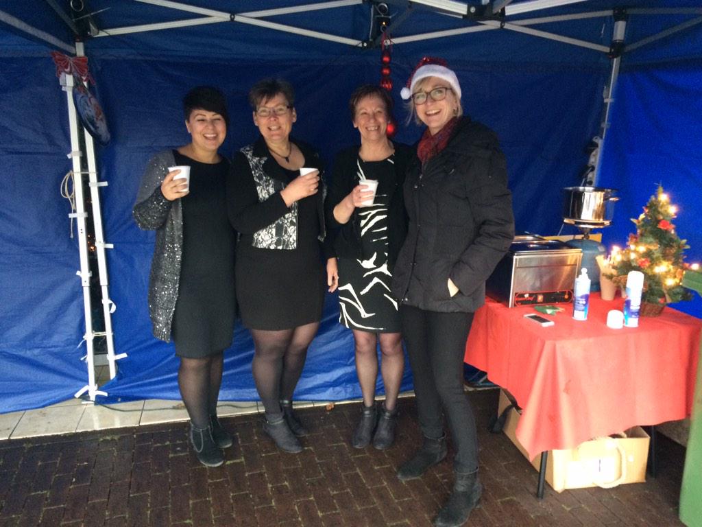 ducoscholtanus's tweet image. Vandaag warme chocolademelk in de #Kerkstraat bij @anskosternl, @DriComComputers en @SezaModa #welkom