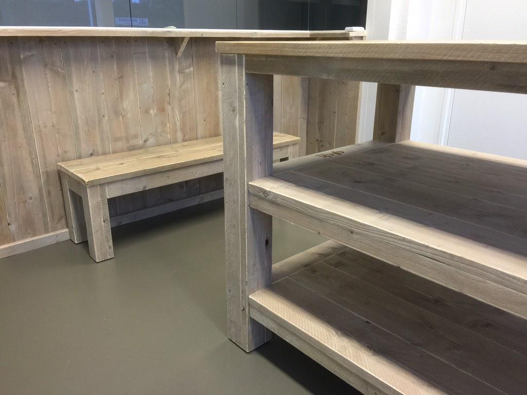 QlickDesign's tweet image. Qlickdesign is bijna klaar voor 2015!! Wij wensen jullie fijne feestdag en een gezond 2015 🌲🎉