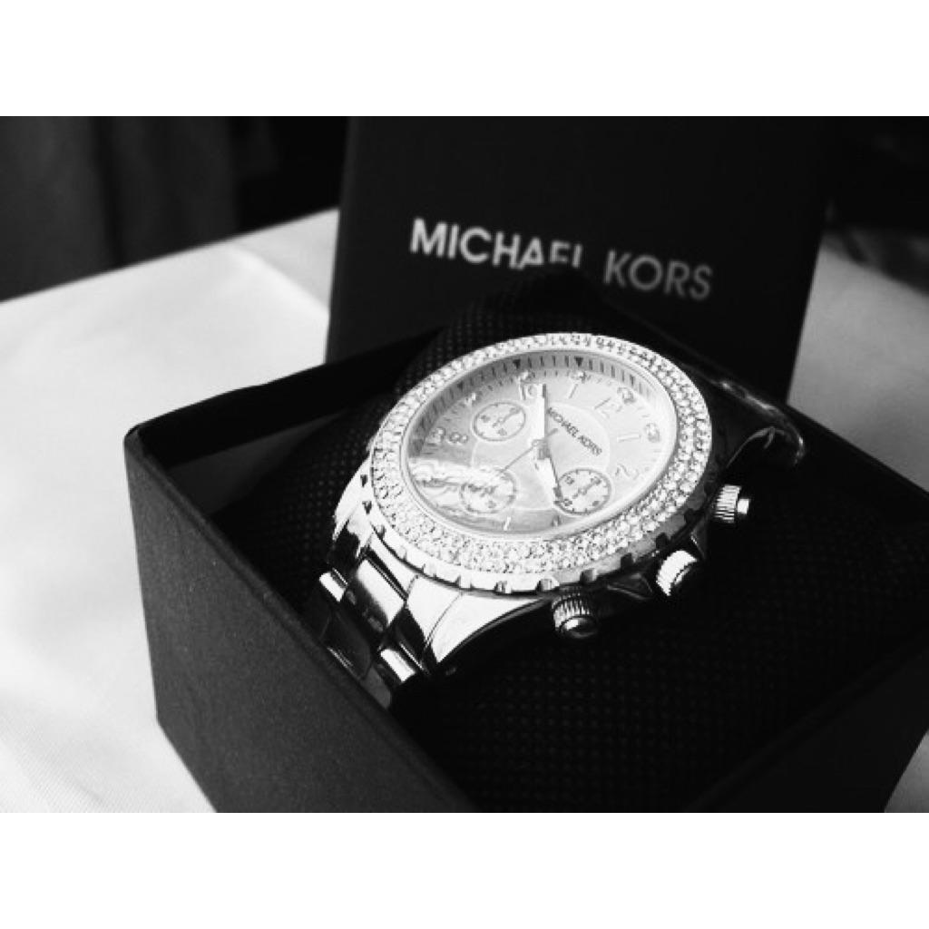 DVS_Vlogs's tweet image. MICHAEL KORS Watch
#MK #MichaelKors #ImDVSStyle #DavidVSeiler #ItsDavidVStyle