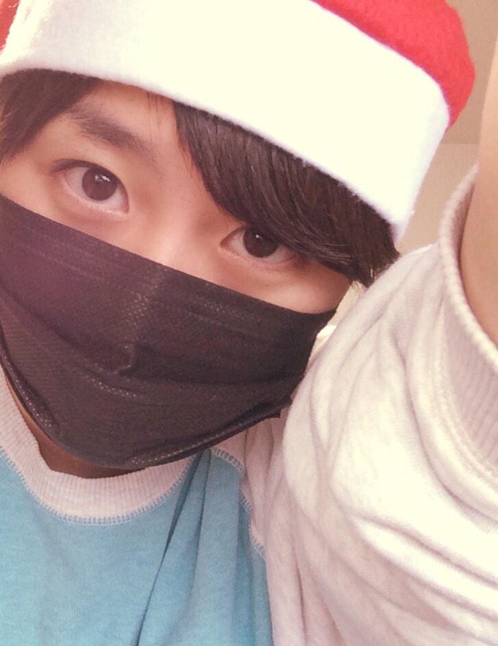 s_shin831's tweet photo. CRISTMAS EVEだね🎄

櫻葉の季節だね←って違うかw

撮り貯め(^-^)⊃⌒Ο
X'mas仕様&amp;今流行りの壁ドン

#少しでも似てると思って頂けたらRTorフォロー宜しくお願い致します http://t.co/m1iURp8nEY