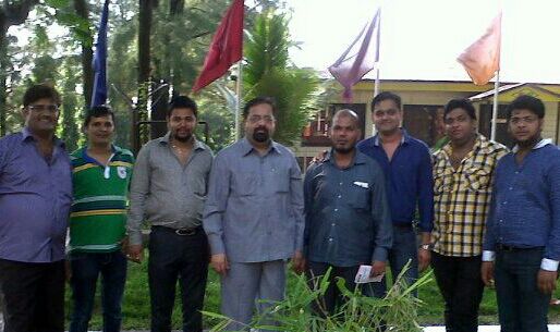 misecretary's tweet image. MI Patel at Sanjan Gujarat with minority workers.