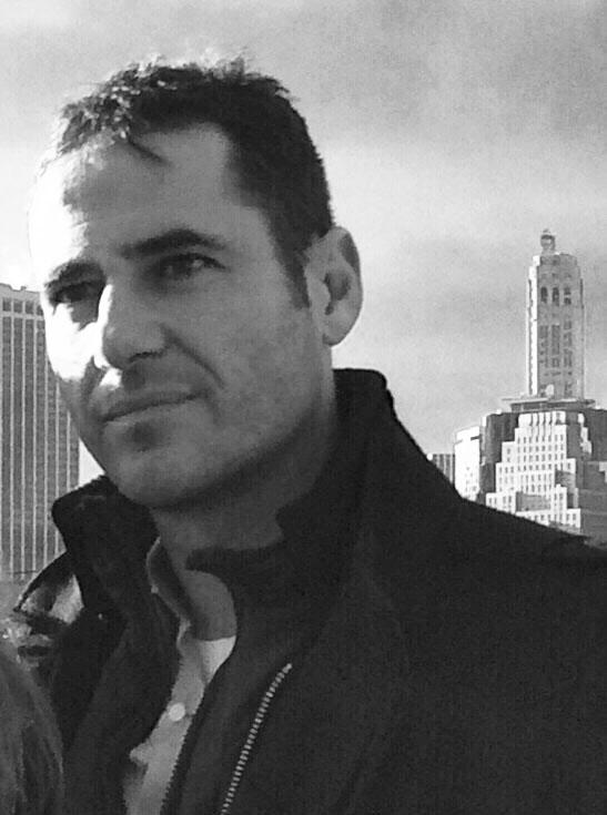 _OfficialPress's tweet photo. El experto en marketing digital estratégico Gustavo Santana se suma a #OfficialPress  ... - http://t.co/vD24OlwfCZ http://t.co/DJ1akOBtaK