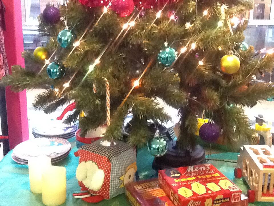 Vandaag, 24 december, zijn wij om 16:00 gesloten. 
Koters Kinderspul wenst jullie een hele gezellige #Kerst