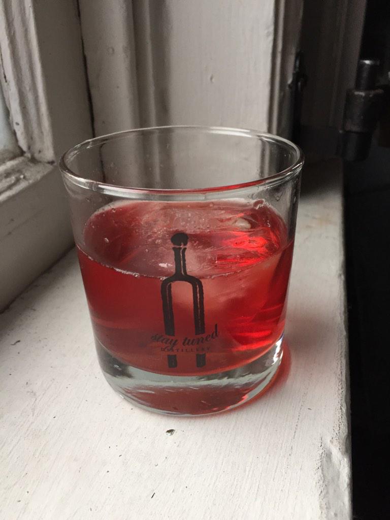 StayTunedStills's tweet photo. Christmas Cocktails beat Christmas cookies come see us today to join in the cheers #JoyToTheGlass http://t.co/MLcv6vuEGE