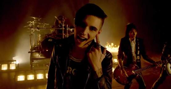 Happy Birthday ANDY BIERSACK!!!!!! :3 