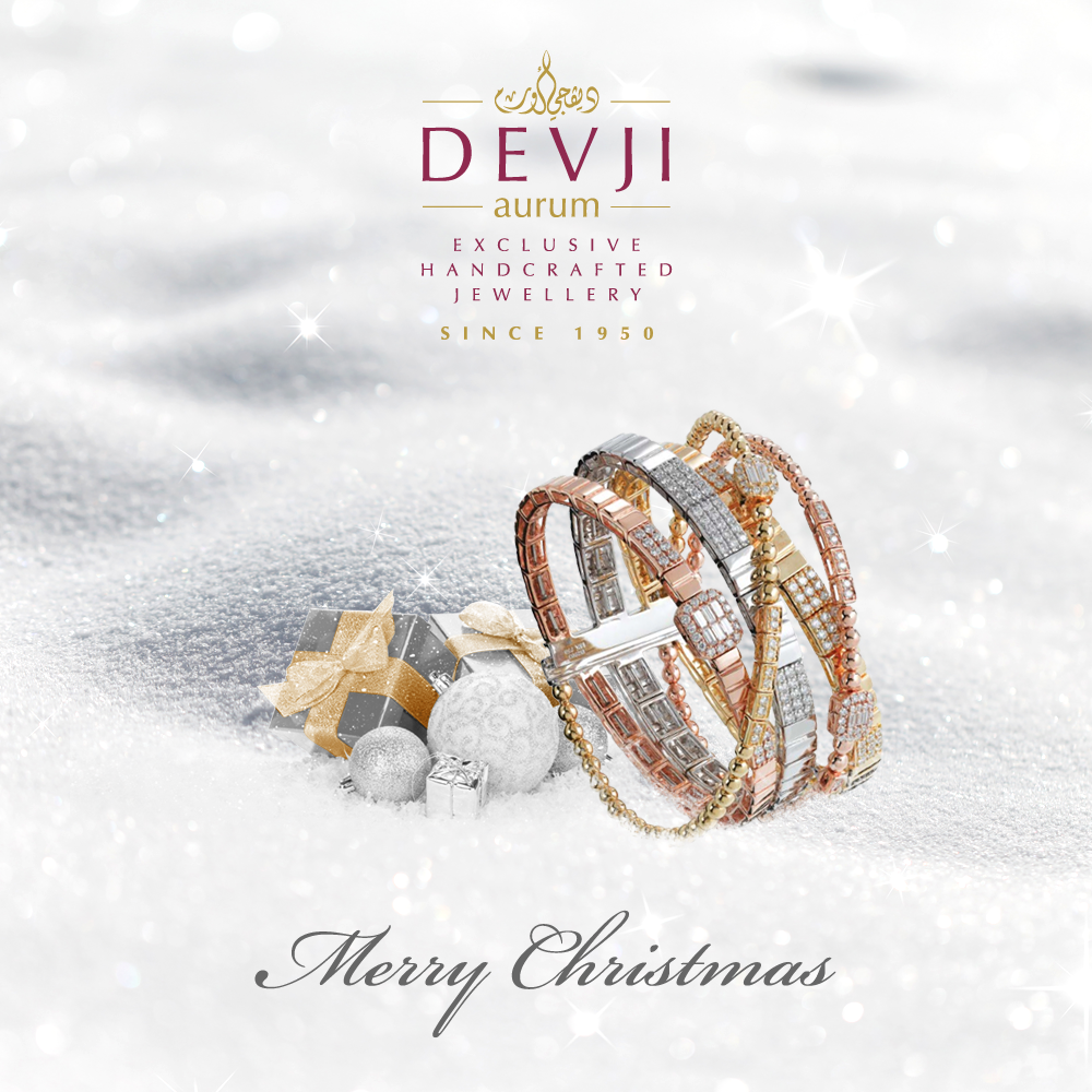 DevjiAurum's tweet photo. Let the magic of #Christmas season stays with you all through the New Year. Devji Aurum wishes you a #MerryChristmas! http://t.co/eRCV5adVhO