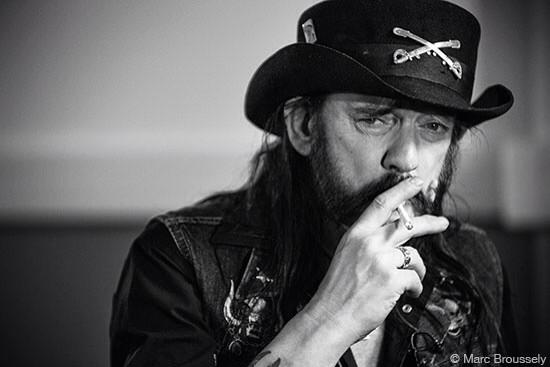Happy birthday to my fucking idol, Lemmy Kilmister. Frontman of the loudest band ever I love you Lemmy 