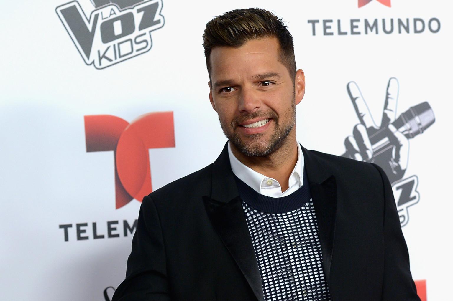 Happy 43rd Birthday I hope that you will have a wonderful&the best birthday ever today Ricky :) <3 !!!! 