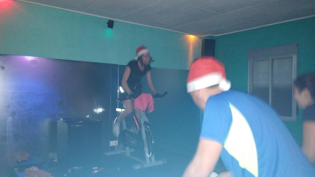 centrowellnes's tweet photo. Os deseamos una feliz noche buena y feliz navidad🎄😚 pasarlo bien chic@s💪i http://t.co/oRAbVkhA72