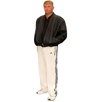 B5oHbzuCMAAff9e.jpg