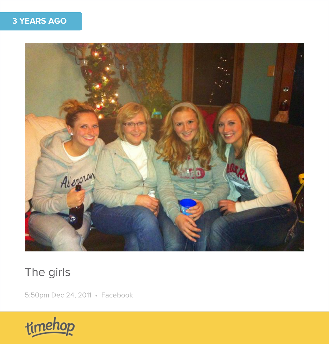 shelbyschwab's tweet photo. us girls 3 years ago 😚 http://t.co/FAYCgedE3c http://t.co/h9oZUfyPmN