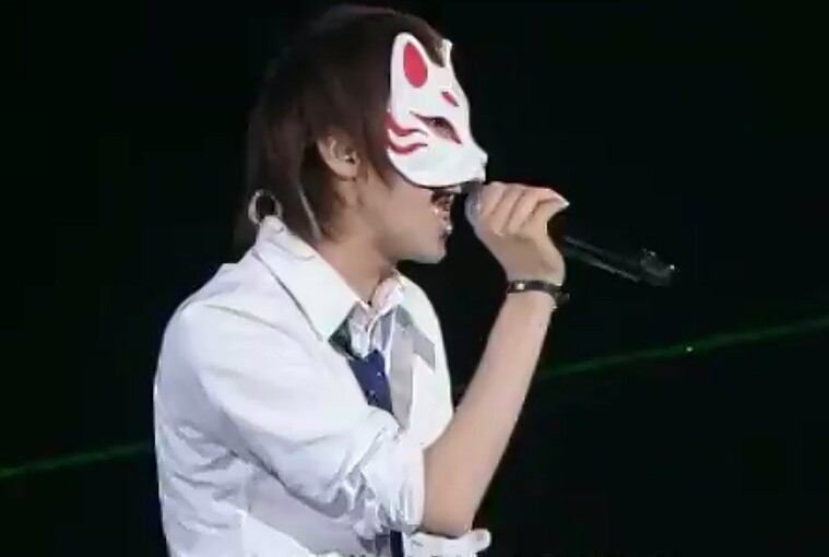 ゆう Auf Twitter 今日クリスマスイブに伊東歌詞太郎さんのライブに友達行ってきた 声も服装もすべてがかっこよかったー B クリスマスぼっちだけどイブに好きな歌い手さんと少しの時間だけどすごせてめっちゃ嬉しかった 今年1番の思い出だ Http T Co