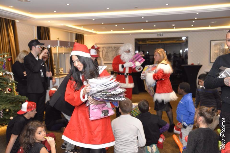 LESROISDUMONDE's tweet photo. Noel au @PDG_Paris ! Merci encore ! 50 enfants heureux #NOELLRDM http://t.co/Kyi7izeqop