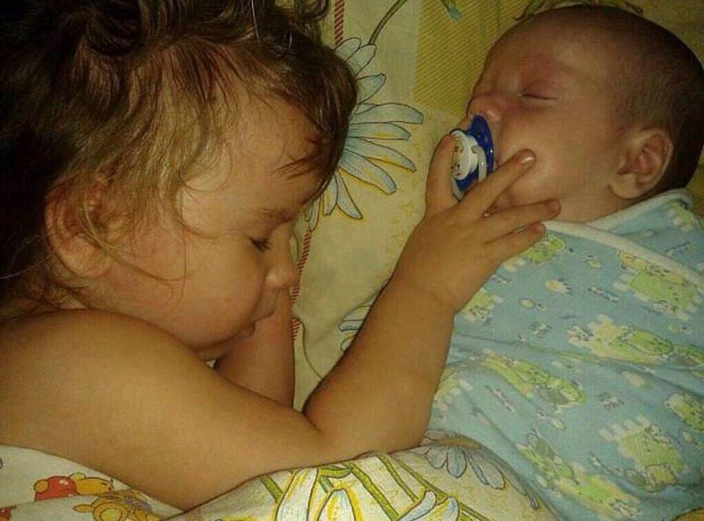 Найзaa эртхэн амраарай.Маргааш амжуулах ажил их байгаа шvv.