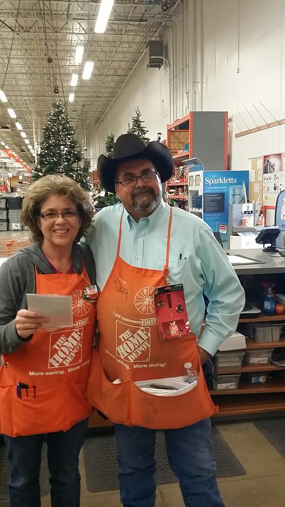 THD6520's tweet photo. Way to go Denise! Mentioned on the VOC! @Ana_A_Duran @SHowardO @LennyGaspari @13wesmoss @keatontaylorasm @zoeyphd1 http://t.co/cBpTQF0MxH