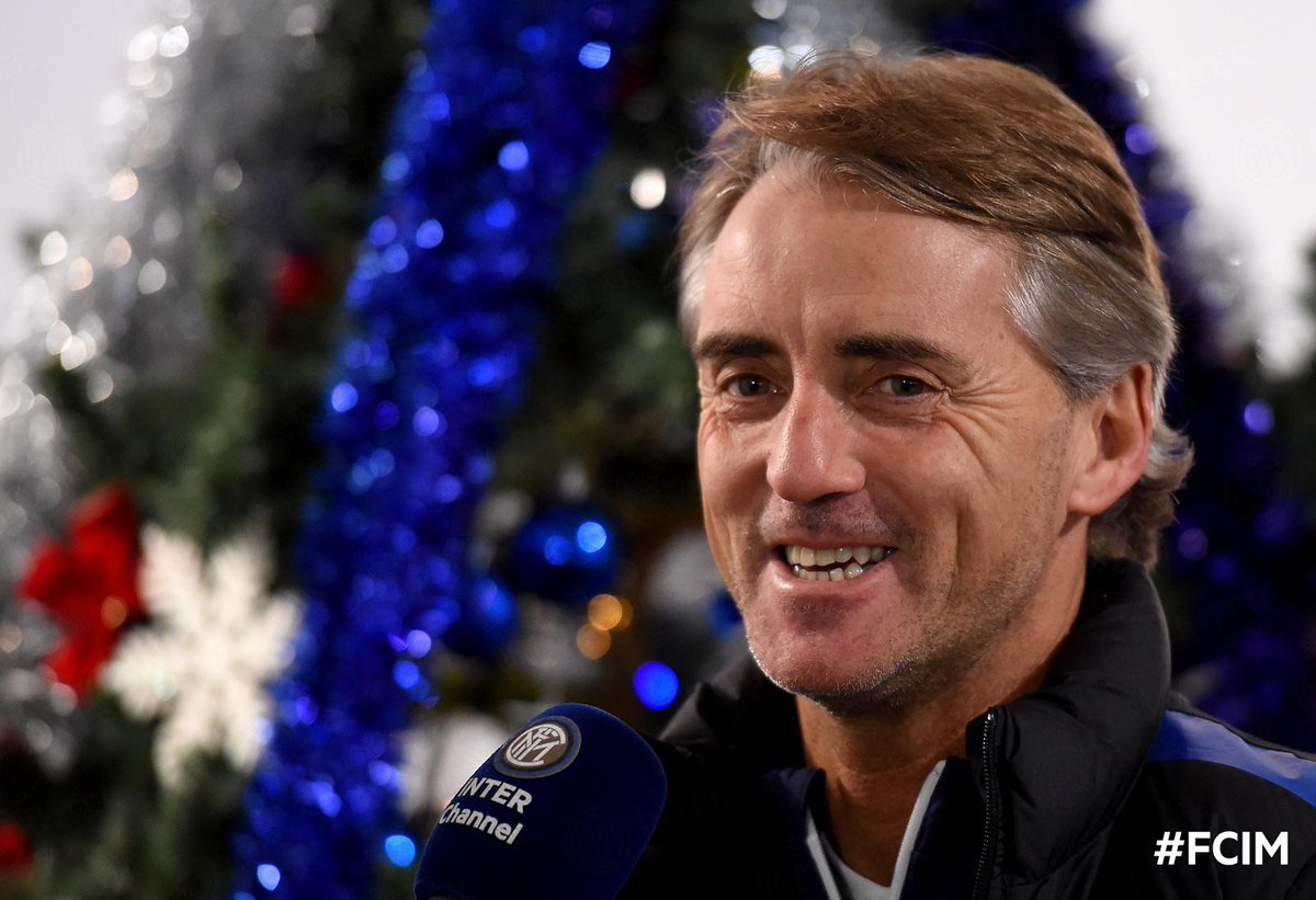 Inter's tweet photo. .@robymancio a @Inter_Channel:"C'è da lavorare ma siamo sulla buona strada" http://t.co/YWmlItR8iX #NataleInter #FCIM http://t.co/lxC2sUpfHY