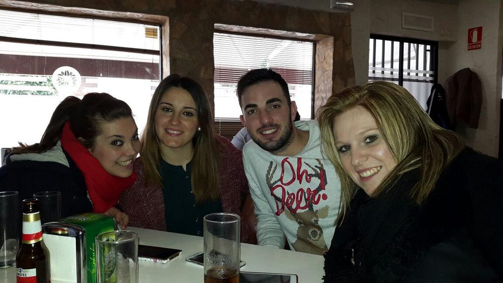 8soyyo9's tweet photo. Empezando la NAVIDAD con estos bixos...@Raquelit2 @volivare @onz_1 @valpacrod @AlfonsoGarciaM1 http://t.co/tG8oFkD7lP