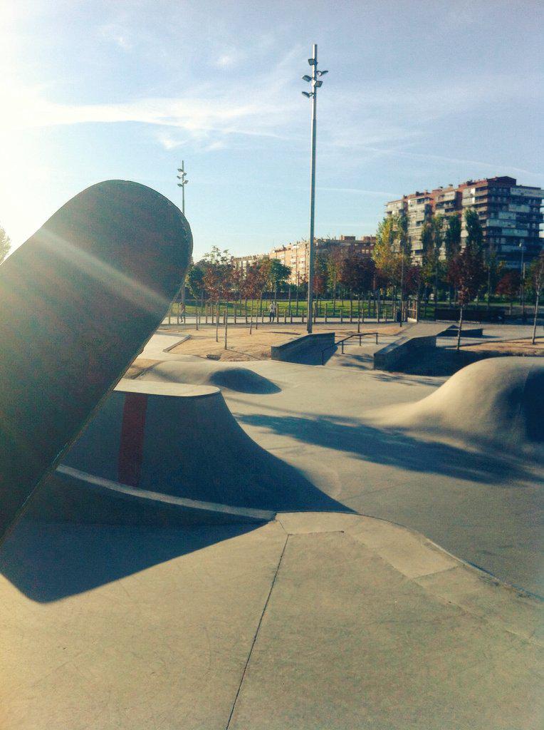 MADRIDSKATERS's tweet photo. Legazpi morning http://t.co/LNDkMR6pIJ