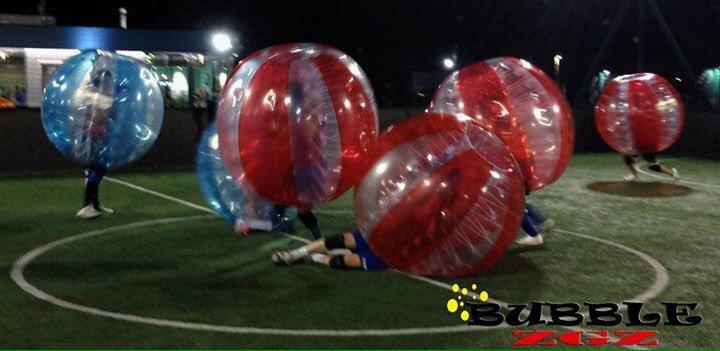 bubblezgz's tweet photo. Feliz navidad d parte d todo el equipo de BubbleZgz! Esperamos estar a vuestro lado repartiendo diversión en el 2015! http://t.co/DHlqBgbEF9