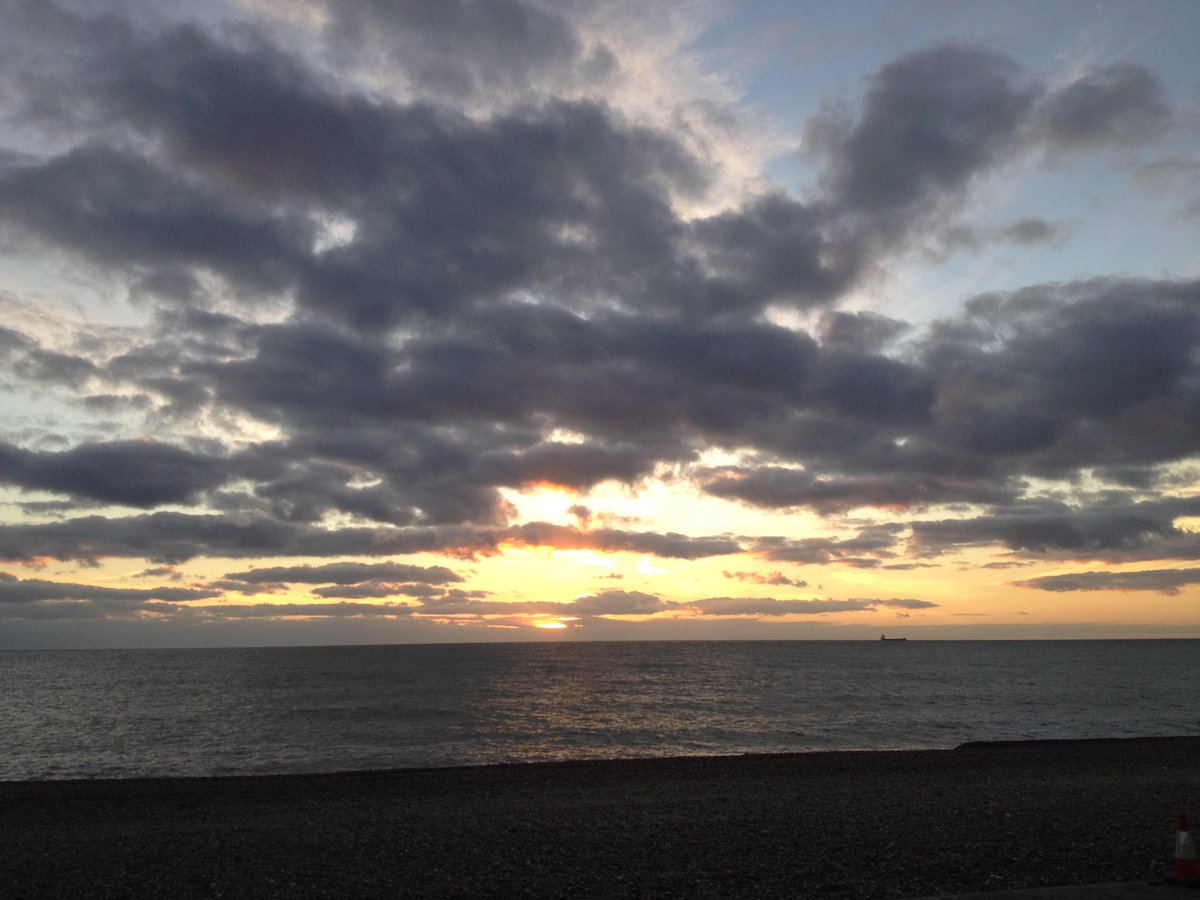 Xmas Eve sunset over Seaford Bay (Sussex, UK); Hope when the sun comes up 2mrw it brings you love and kindness :-)